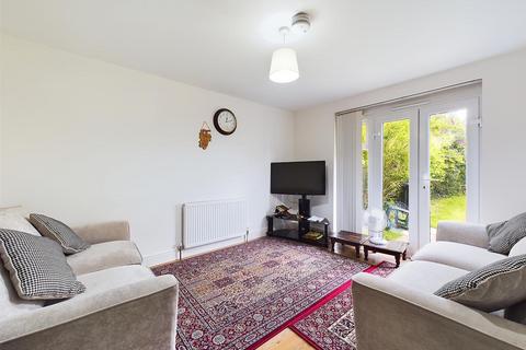4 bedroom terraced house for sale, Beatrice Close, Pinner HA5