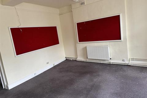 Office to rent, Westgate, Mansfield