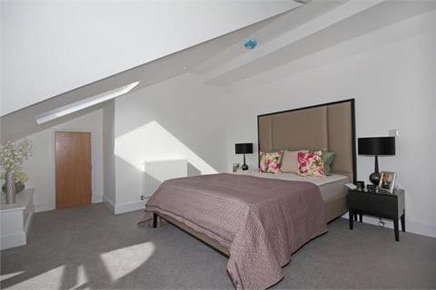 1 bedroom apartment for sale, Lansdowne Lodge, W13