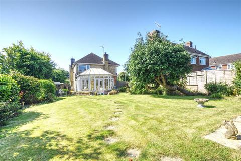 3 bedroom detached house for sale, The Shrublands, Bexhill-On-Sea