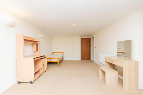 3 Bear Yard Mews, Bristol, BS8 4SD