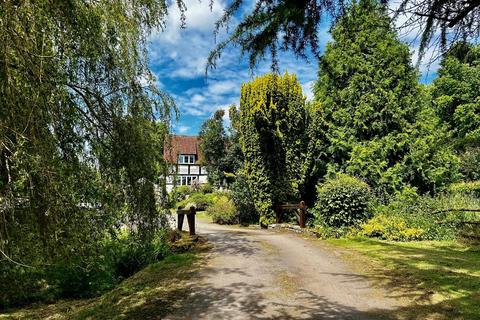 4 bedroom detached house for sale, Harcourt Road, Malvern WR13