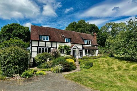 4 bedroom detached house for sale, Harcourt Road, Malvern WR13