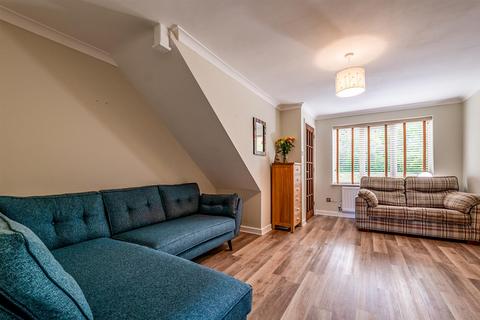 2 bedroom semi-detached house for sale, Chepstow Close, Stratford-Upon-Avon