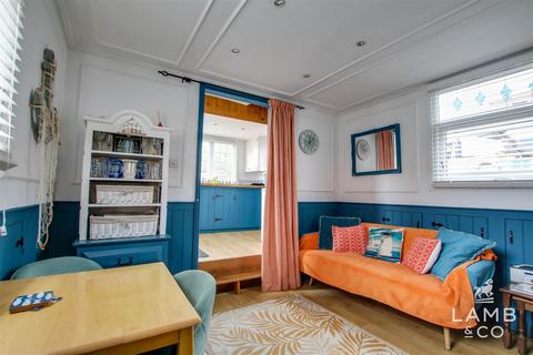 1 bedroom houseboat for sale, Mill Street, St. Osyth CO16