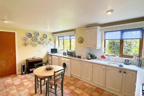 5 Shenstone Close, Sutton Coldfield, B74 4XB