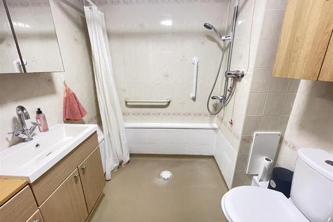 undefined, Archers Court, Salisbury SP1