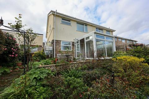 74 Park Way, St Austell, PL25 4HR