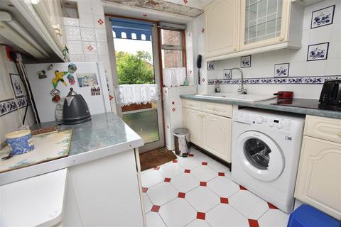 31 Butneys, Basildon, SS14 2DH