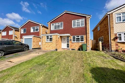 4 bedroom detached house for sale, Orchard Drive, Mayland