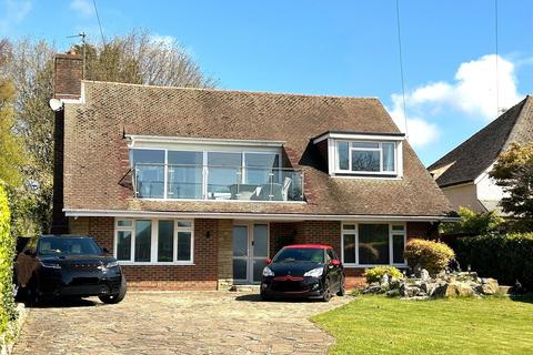 4 bedroom detached house for sale, Barnhorn Road, Little Common, Bexhill on Sea, TN39