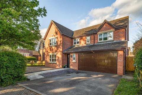 5 bedroom detached house for sale, Court View, Stonehouse GL10