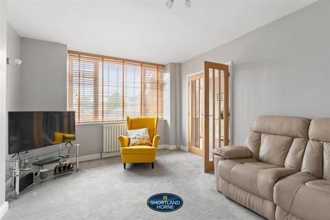 97 Babbacombe Road, Styvechale, Coventry, CV3 5NZ