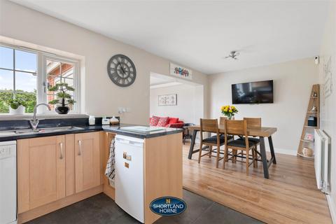 97 Babbacombe Road, Styvechale, Coventry, CV3 5NZ