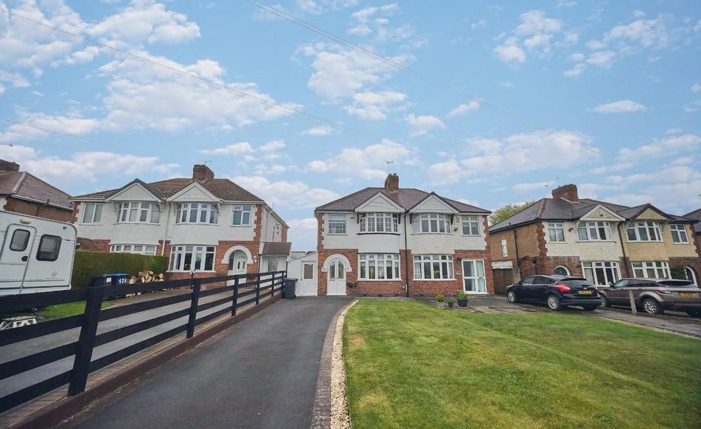 Hinckley Road, Barwell 3 bed semidetached house for sale £300,000