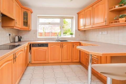 4 bedroom detached house for sale, 1 Foxlands Drive, Wolverhampton