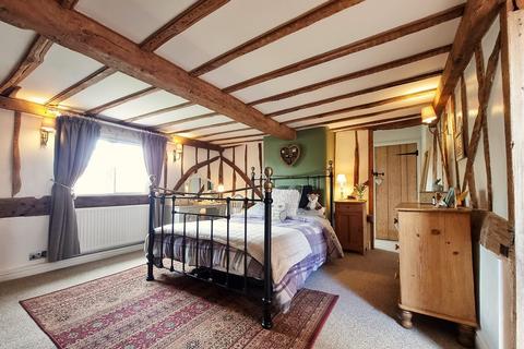 3 bedroom semi-detached house for sale, Church Road, Silsoe, Bedfordshire, MK45