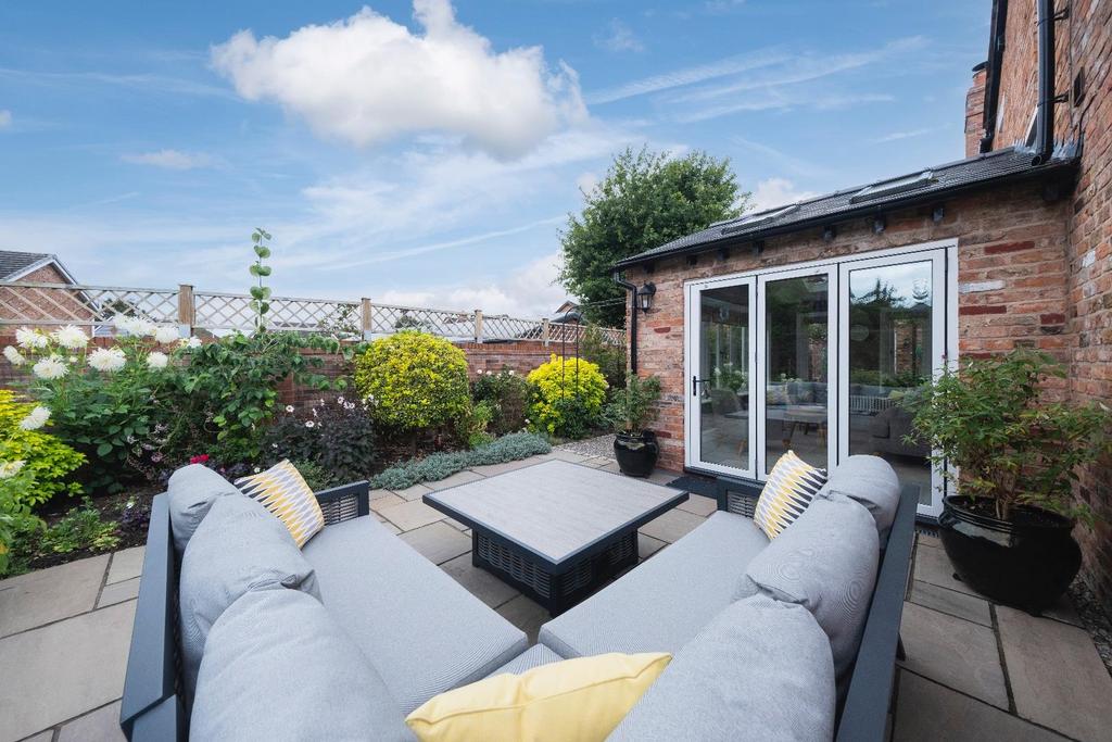 8 Bowmere Road-018.JPG
