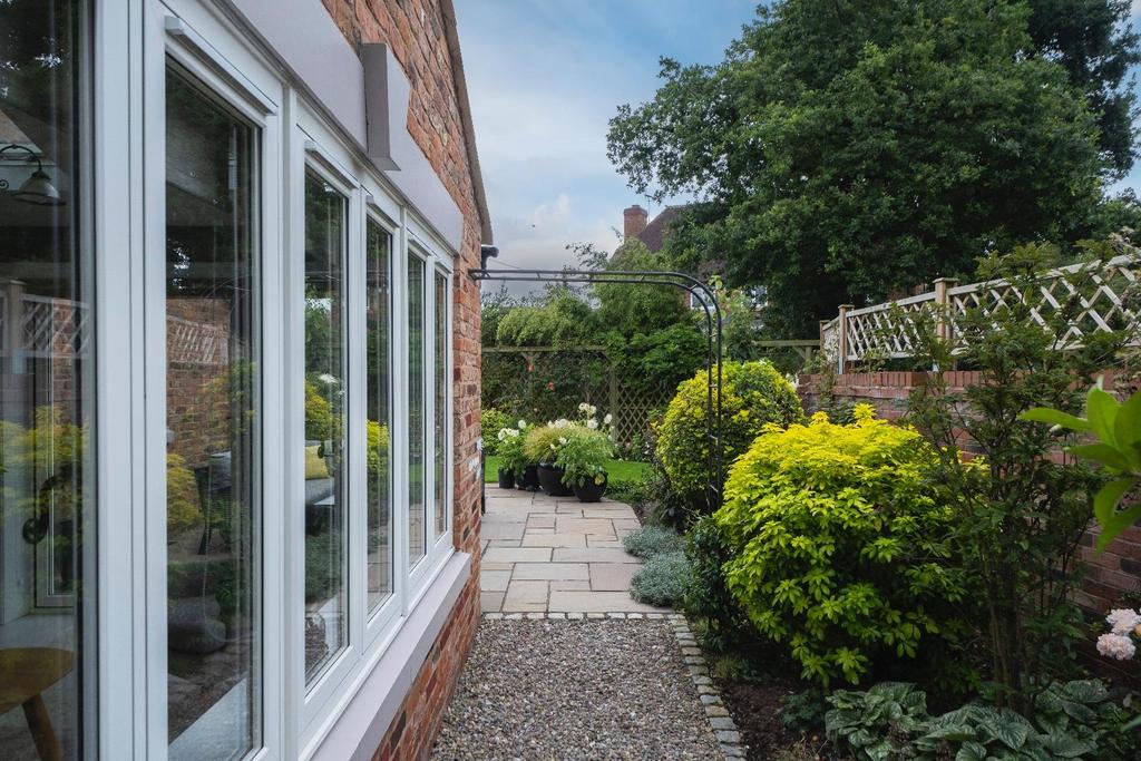 8 Bowmere Road-023.JPG