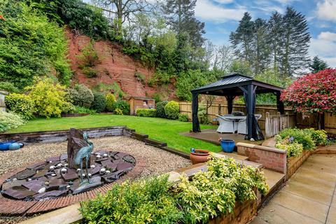 10 Hillside, Wombourne, Wolverhampton, WV5 8AL