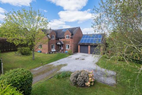 4 bedroom detached house for sale, Lower Lane, Eaton