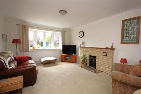 3 bedroom detached house for sale, Larch Close, Wellingborough NN29