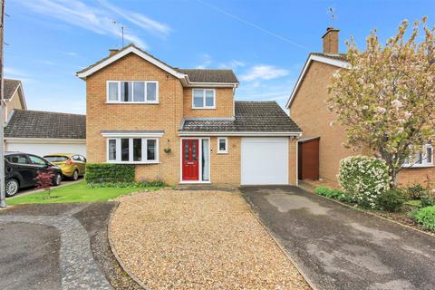 3 bedroom detached house for sale, Larch Close, Wellingborough NN29