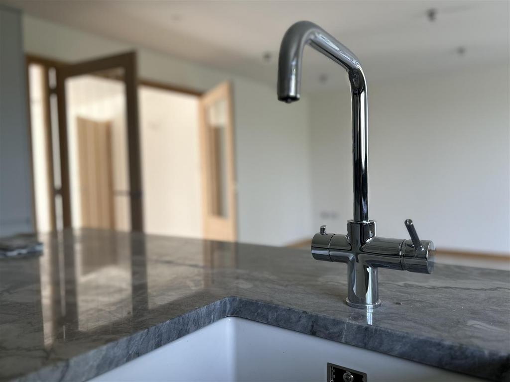 KITCHEN SINK DETAIL.jpeg