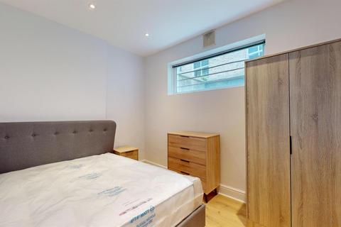 1 bedroom flat to rent, Collingham Place, Earls Court SW5