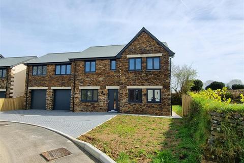 5 bedroom detached house for sale, Tresmarrow, Launceston