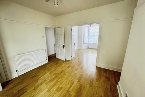 101 Pemdevon Road, Croydon, CR0 3QR