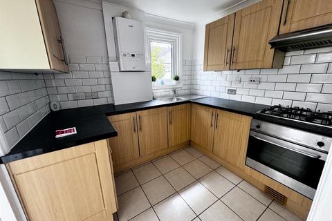 101 Pemdevon Road, Croydon, CR0 3QR
