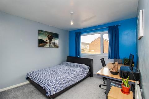 48 Esther Grove, Wakefield, WF2 8EY
