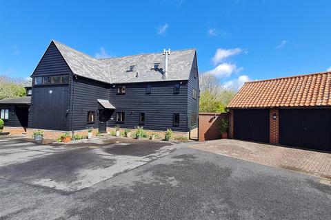 4 bedroom house for sale, Barns Court, Harlow CM19