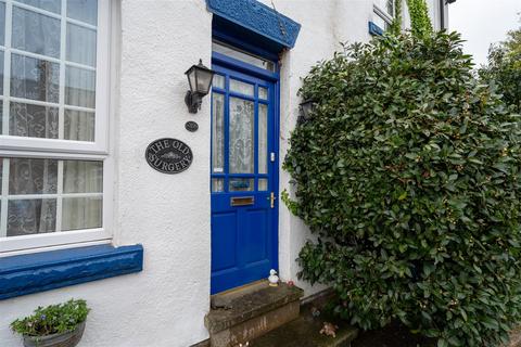 4 bedroom end of terrace house for sale, Valley Road, Barlow, Dronfield