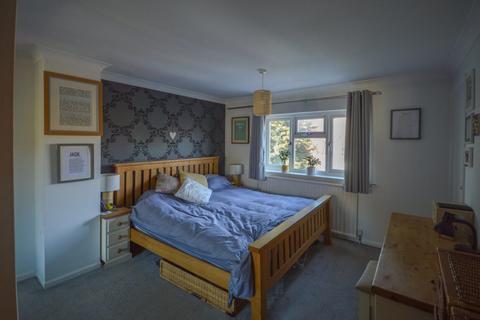 3 bedroom house to rent, Sandle Road, Bishop`s Stortford