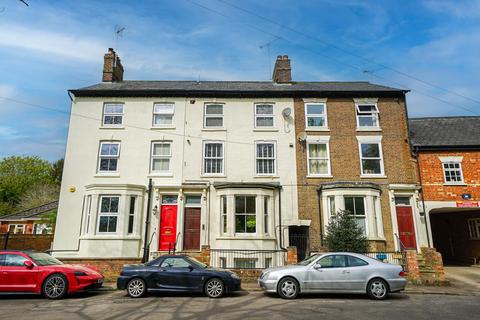 2 bedroom flat for sale, Mentmore Road, Leighton Buzzard