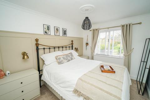 Flat 2, 20 Mentmore Road, Leighton Buzzard, LU7 2NZ