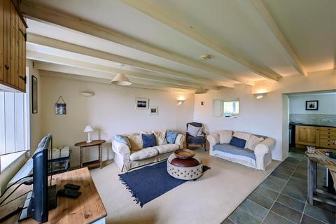 3 bedroom cottage for sale, Ty Canol, Mountain West, Newport