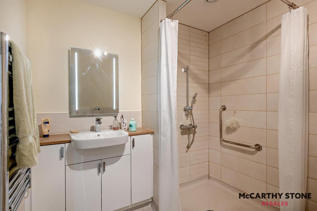 8593527-interior07-800.JPG