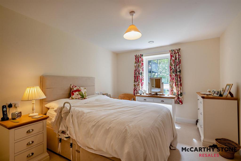 8593527-interior05-800.JPG
