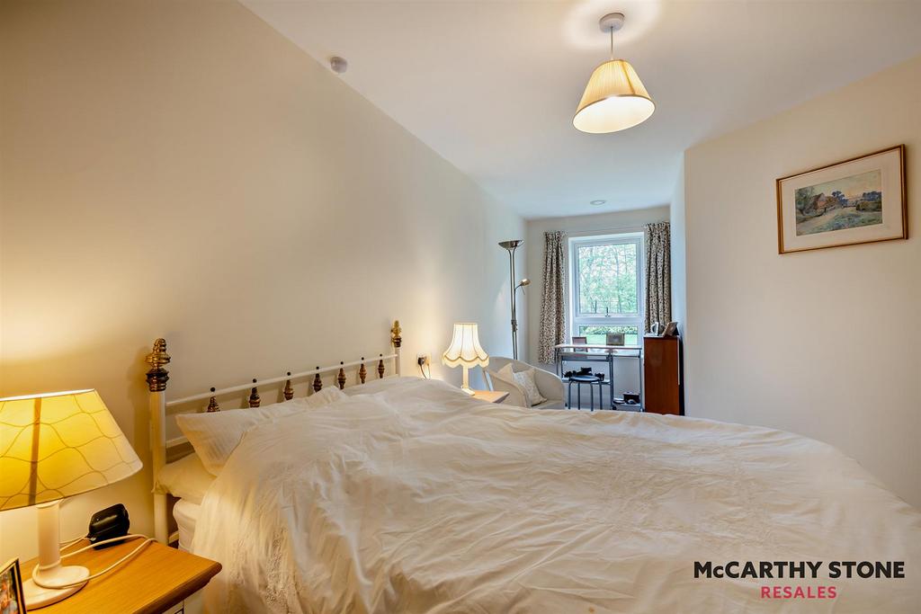 8593527-interior08-800.JPG