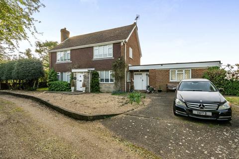 4 bedroom detached house for sale, Wrens Road, Bredgar, Sittingbourne, Kent, ME9