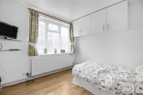 2 bedroom maisonette for sale, Hemdean Road, Caversham, Reading