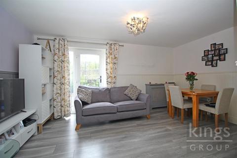 2 bedroom flat for sale, Boundary House, Theobalds Lane, Cheshunt, Waltham Cross
