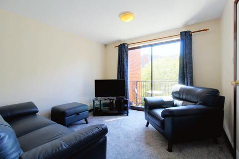 2 bedroom apartment to rent, Curlew Wharf, Castle Marina, NG7 1GU