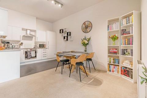 Apartment M, Halo 7 Amy Johnson Way, York, YO30 4ZH