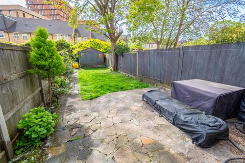 21 Bushey Road, Sutton, SM1 1QR