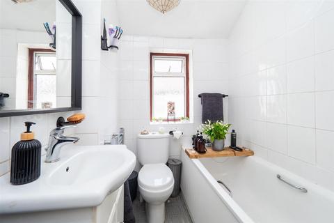 21 Bushey Road, Sutton, SM1 1QR