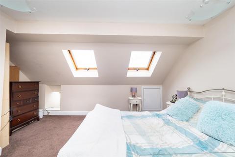 21 Bushey Road, Sutton, SM1 1QR